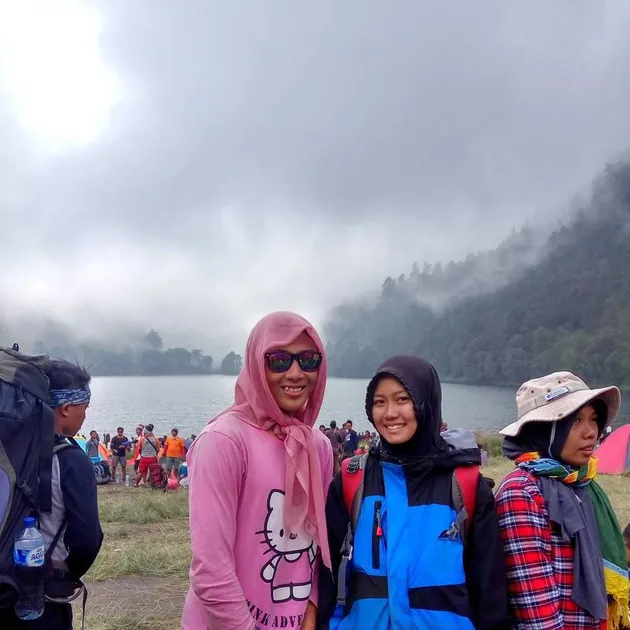 pendaki pink gunung
