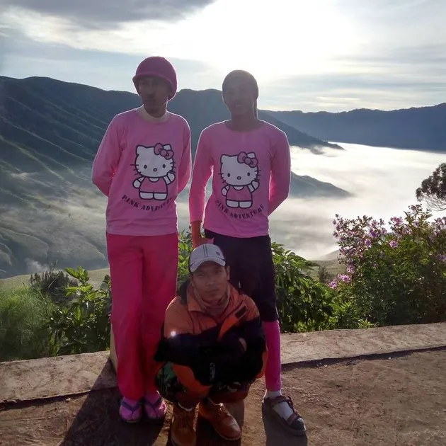 pendaki pink gunung