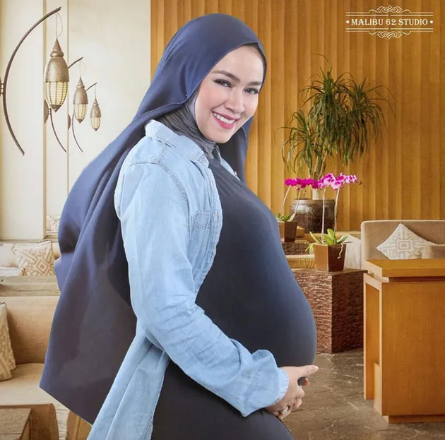 Maternity Shoot Aryani Fitriana