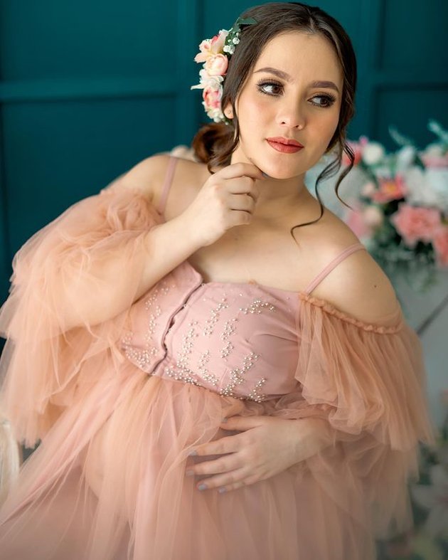 PHOTO Maternity Shoot Lidi Brugman Lucky Perdana's New Wife, Calmly Hit Accusations of Being a Homewrecker