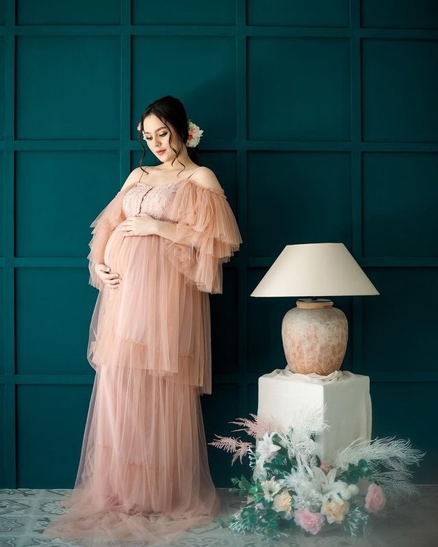 PHOTO Maternity Shoot Lidi Brugman Lucky Perdana's New Wife, Calmly Hit Accusations of Being a Homewrecker