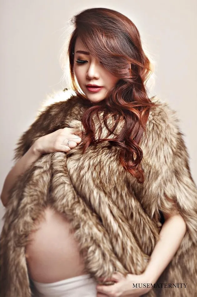 Maternity Shoot Ryn Eks Chibi