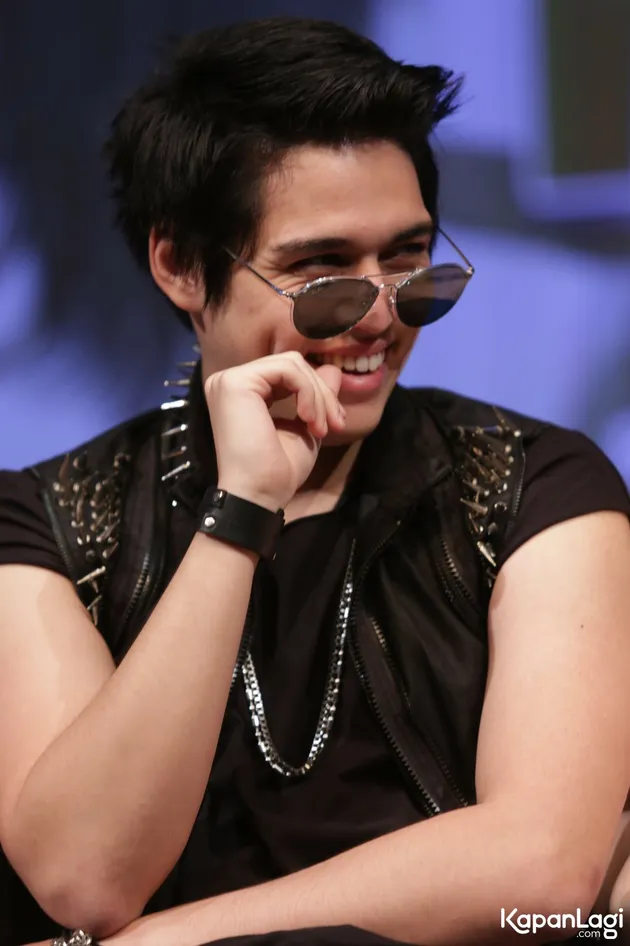 Maxime Bouttier - Prilly Latuconsina