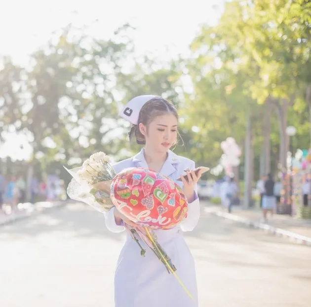 perawat cantik,model cantik, cewek cantik