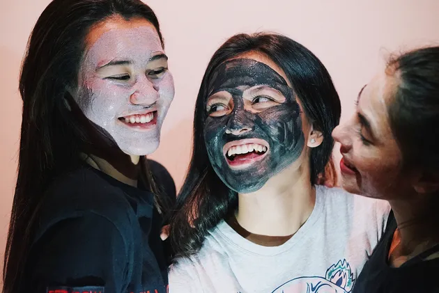 Aaliyah Massaid, Valerie Thomas &amp; Marsha Aruan