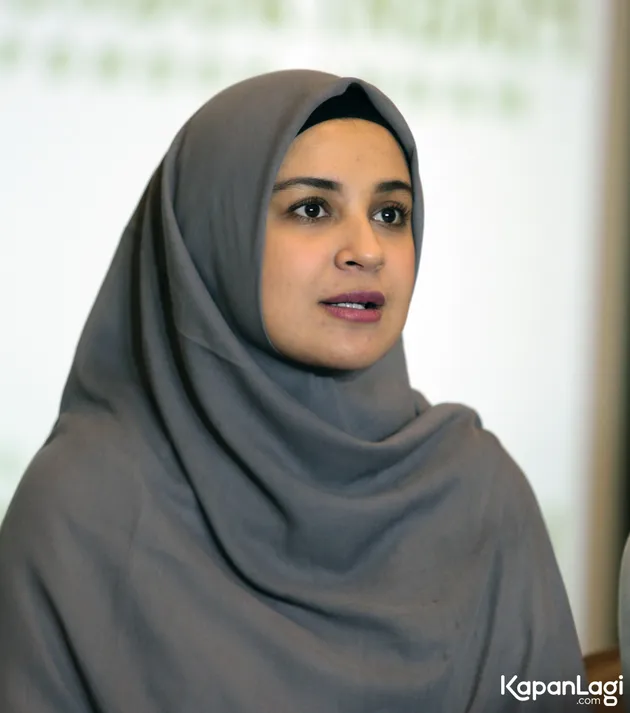 Shireen Sungkar Melahirkan - Teuku Wisnu