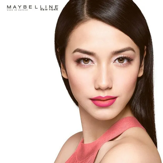 Fashion klasik dan elegan ala Velove Vexia