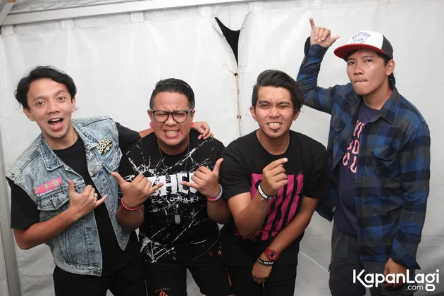 17 Agustus menjadi hari spesial untuk Rocket Rockers. Bukan hanya merayakan hari kemerdekaan Indonesia saja, mereka juga merayakan hari jadi band yang telah mereka bentuk sejak tahun 1999 silam.