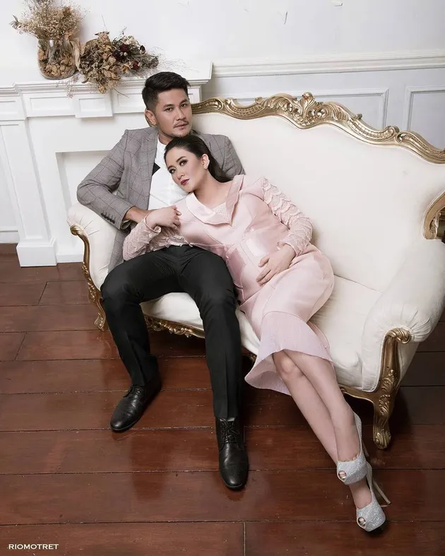 Ryana Dea &amp; Puadin Redi