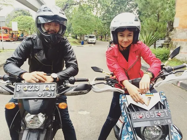 Mesranya Aryani Fitri &amp; Donny