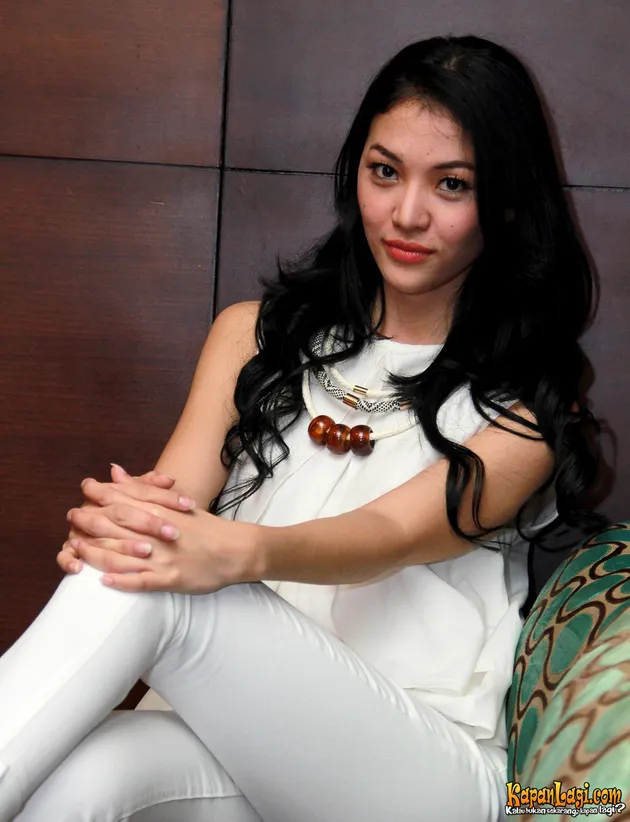 [FOTO] Mezty Mez, Dara Cantik Yang Berseteru Dengan PJ Ex 7 Icons