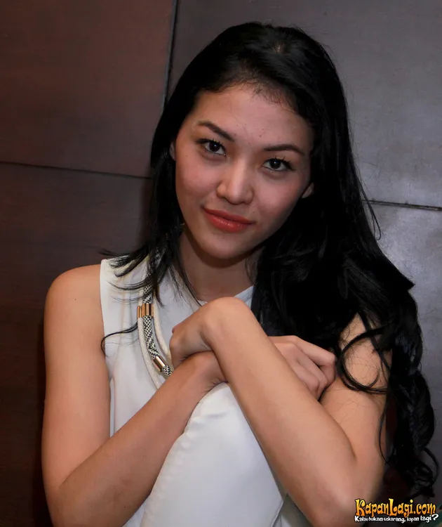 [FOTO] Mezty Mez, Dara Cantik Yang Berseteru Dengan PJ Ex 7 Icons
