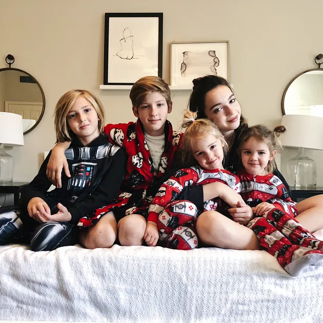Mila Emma Twins