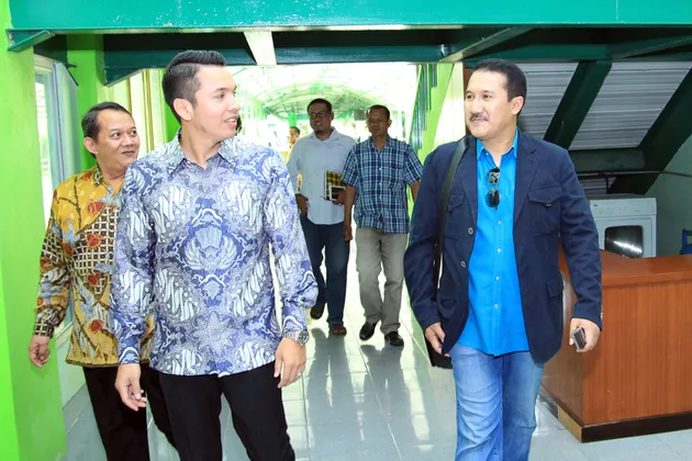 Muhammad Kadafi - Rektor Ganteng Universitas Malahayati