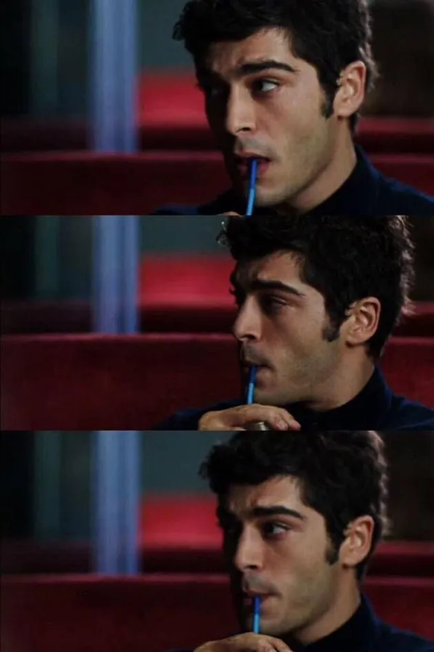 Burak Deniz, Mirip Zayn Malik