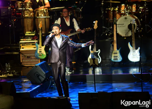 Konser Tanda Mata Glenn Fredly Untuk Ruth Sahanaya