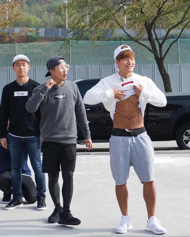 Song Ji Hyo - Kim Jong Kook Dipecat Running Man
