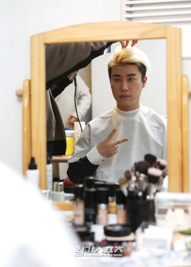 Backstage Golden Disk Awards