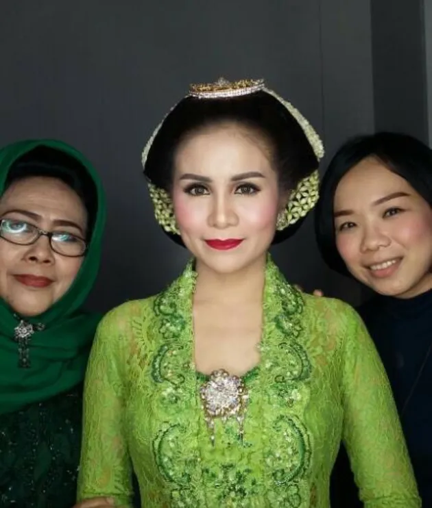 Momo Geisha siraman