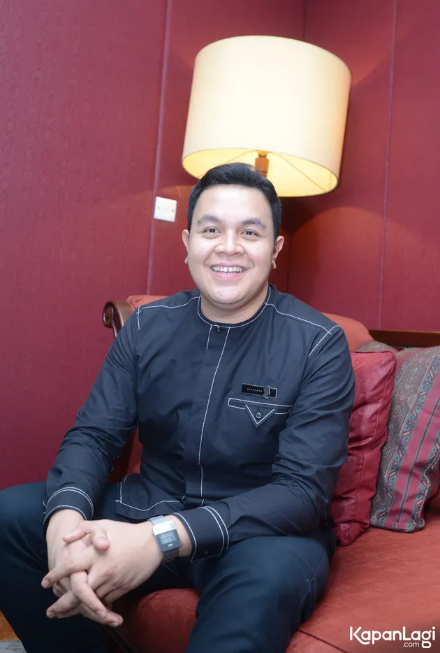 Album ini juga menjadi pembuktian Tulus pada orang-orang yang punya ekspetasi tertentu pada musik yang ia ciptakan.