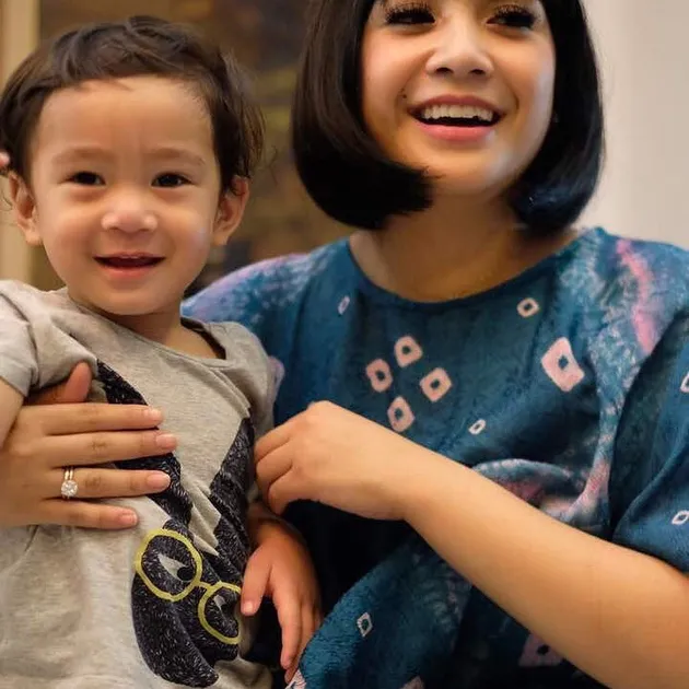 Nagita Slavina - Vanessa Angel