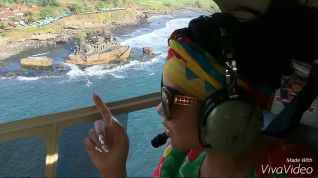 Syahrini di Bali Bareng Dash Berlin