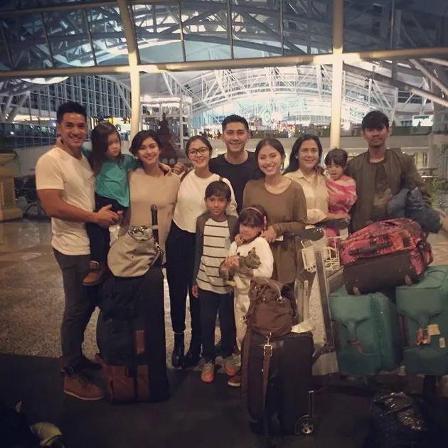 Naysila Mirdad - Lydia Kandou