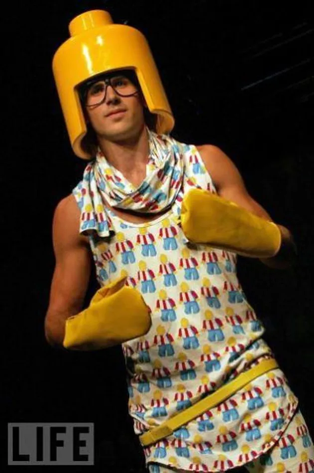 fashion unik, fashion aneh, fashion absurd, baju aneh