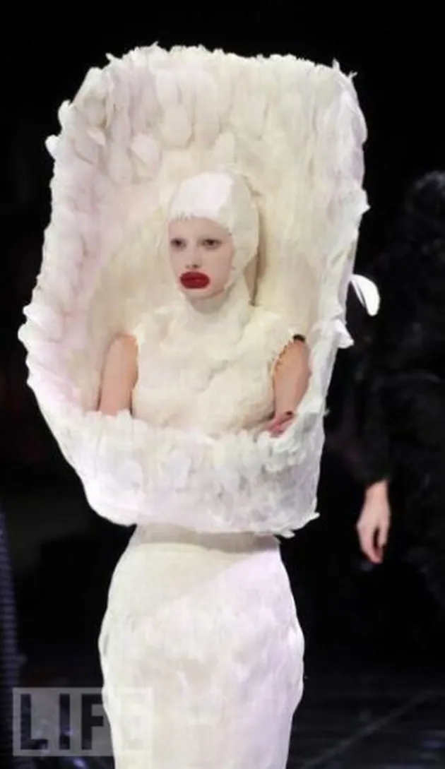 fashion unik, fashion aneh, fashion absurd, baju aneh