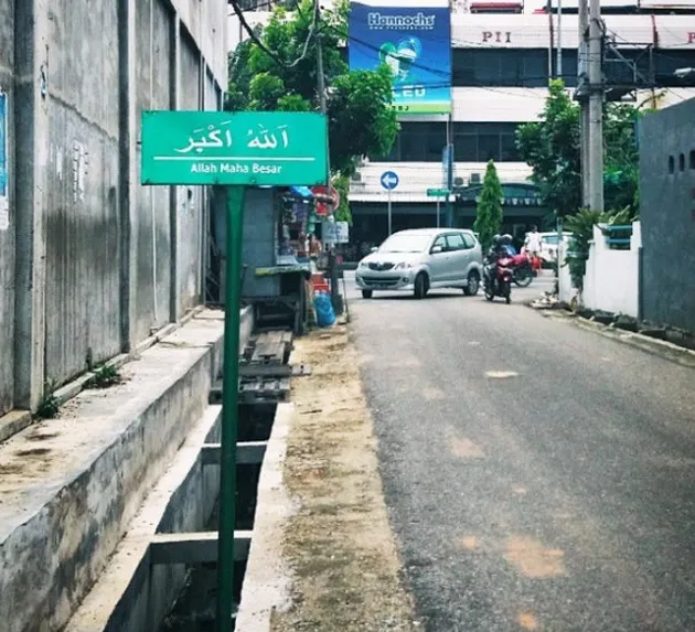 nama jalan, jalan lucu, fakta unik, jalan-jalan unik