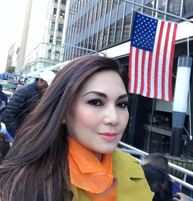 Nia Daniati