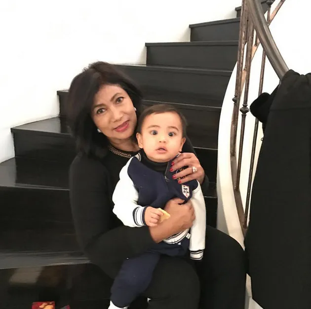 Nia Ramadhani - Keluarga Bakrie