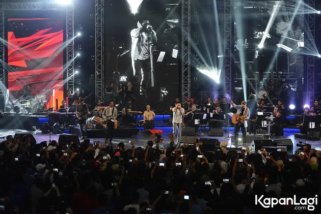 Meski sudah tak berusia muda lagi, bukan berarti semangat Iwan Fals dalam menyuarakan idenya lewat musik sudah berakhir.