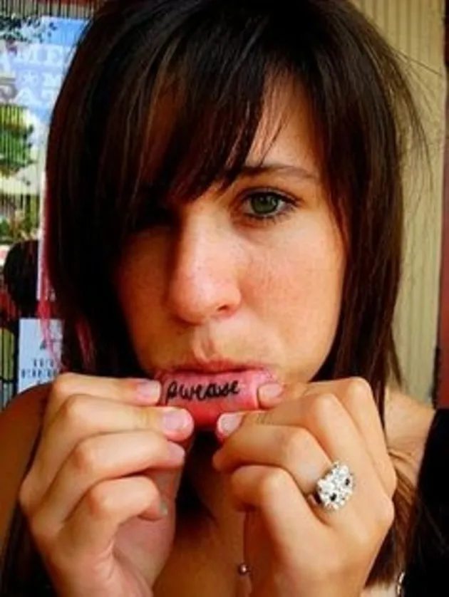 Tattoo Bibir