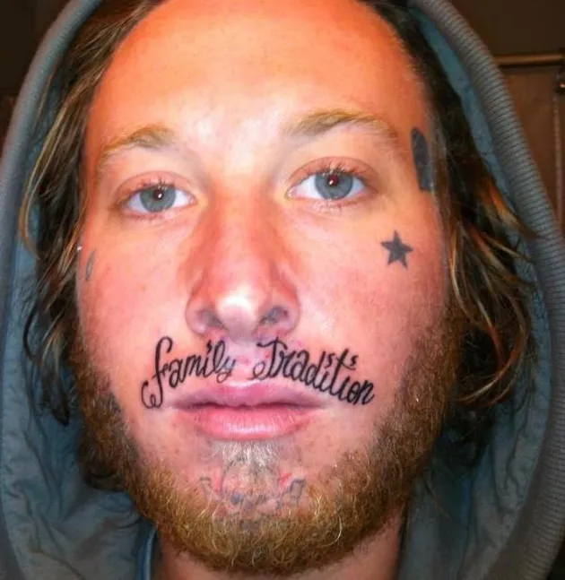 Tattoo Bibir