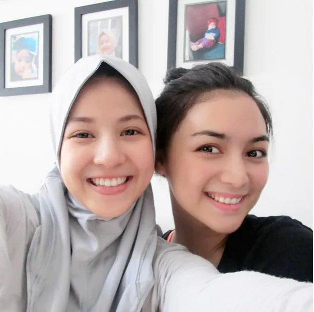 Selebritis Ini Tampil Cantik Tanpa Make Up!