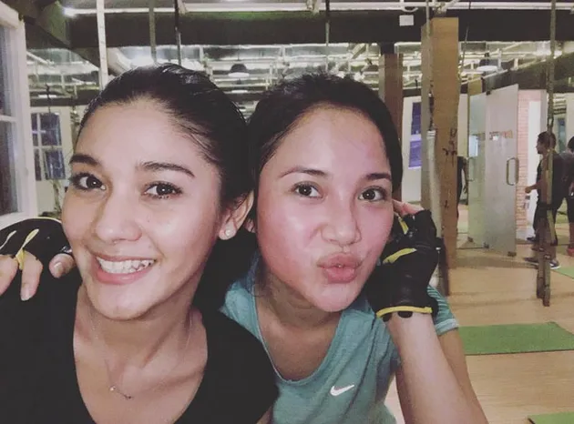 Selebritis Ini Tampil Cantik Tanpa Make Up!