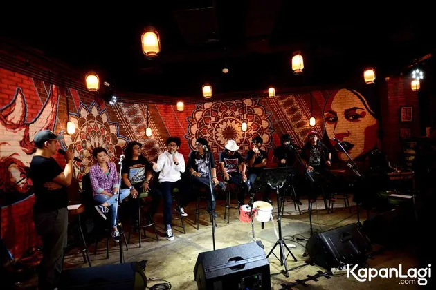FOTO: OM PMR Rilis \&#039;Too Long To Be Alone\&#039;