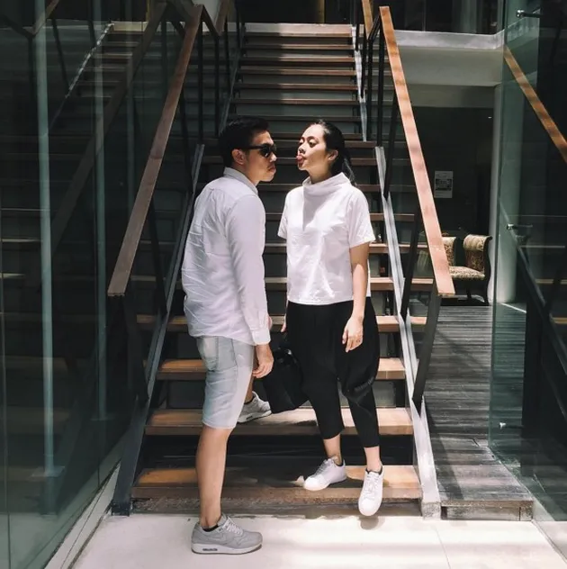 OOTD ibu hamil Ayudia Bing Slamet
