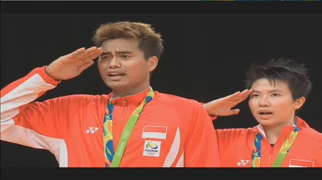 momen indonesia raya berkumandang di Rio 2016