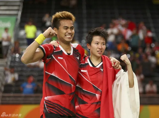 momen indonesia raya berkumandang di Rio 2016