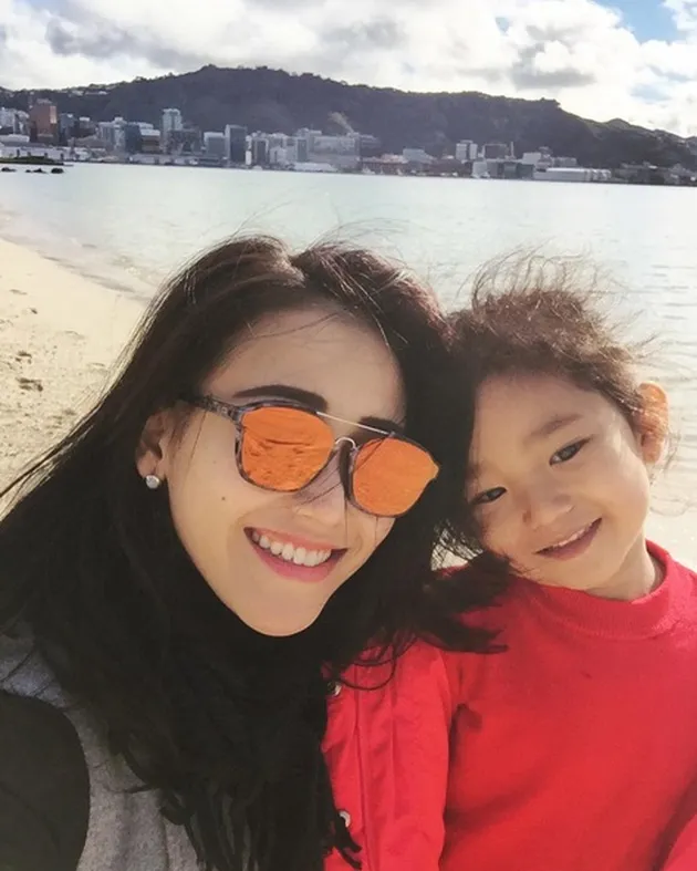 Ayu Ting Ting &amp; Bilqis