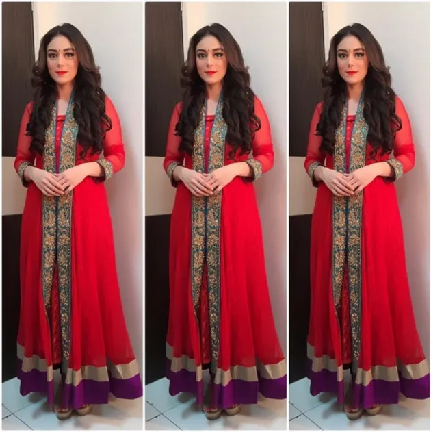 Thalita Latief Pakai Baju India