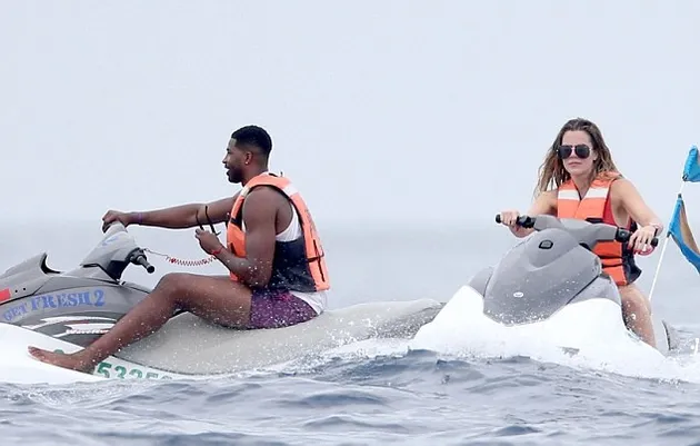 Khloe Kardashian Liburan Bareng \&#039;Pacar\&#039;