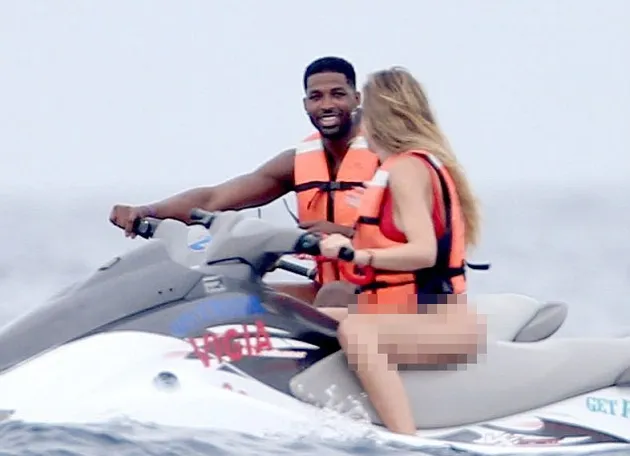 Khloe Kardashian Liburan Bareng \&#039;Pacar\&#039;