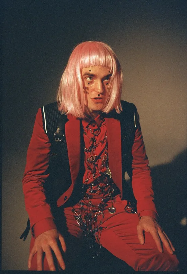Robert Pattinson Wonderland Magazine