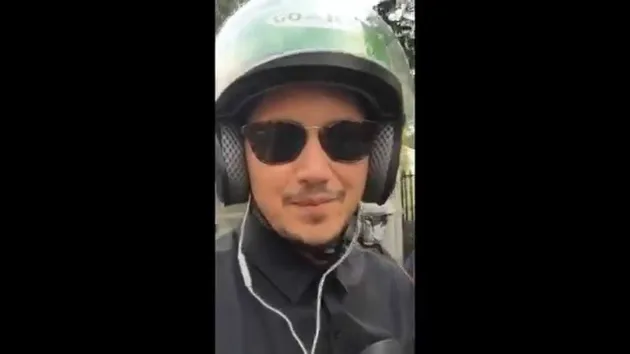 gojek, berita gojek, foto gojek, artis naik gojek