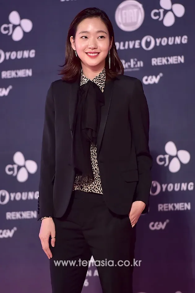 Red Carpet 2016 Style Icon Awards