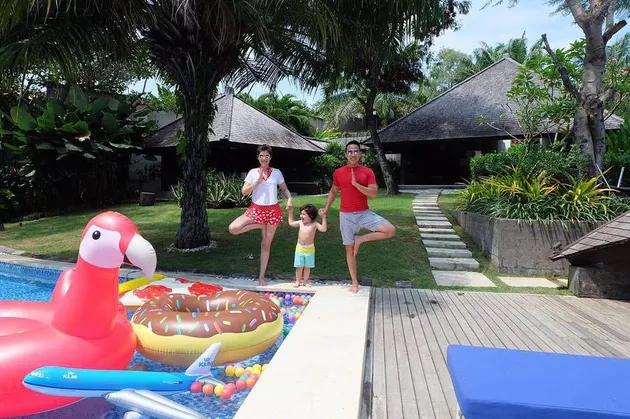 Carissa Putri ke Bali Bareng Baby Q