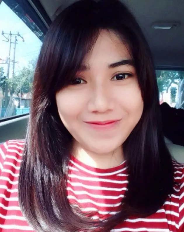 Staff Ojek Online Cantik